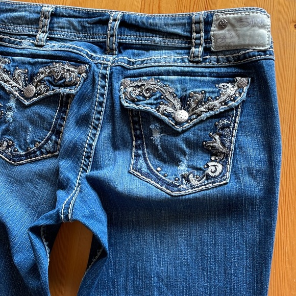 SILVER SUKI FLAP Jeans Vintage Medium Blue Bejeweled Embroidered Tag Size 31 - Picture 12 of 16